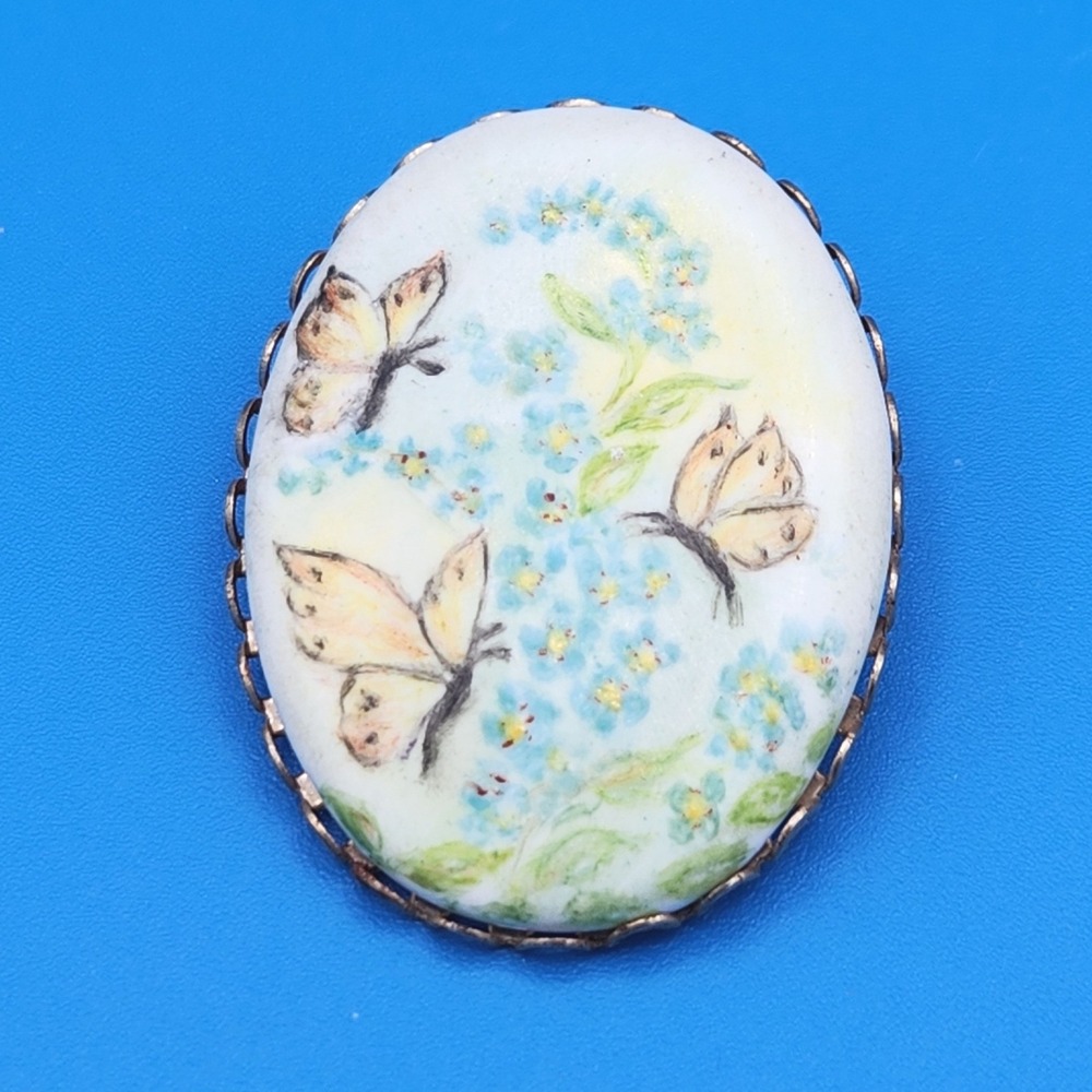 Vintage Hand Painted Porcelain Butterfly Flower Brooch Gold Tone Scalloped Oval